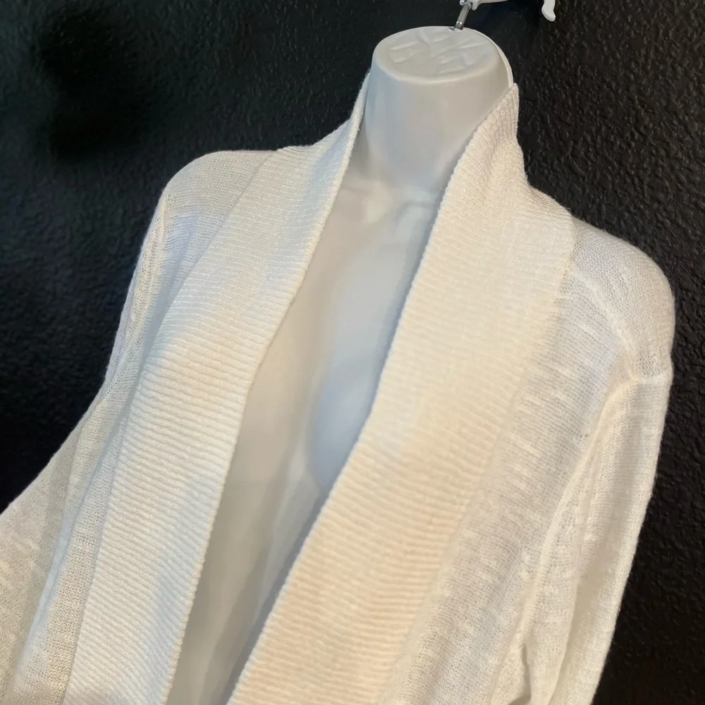 Lilly Pulitzer white Knit cardigan sweater - Picture 4 of 10